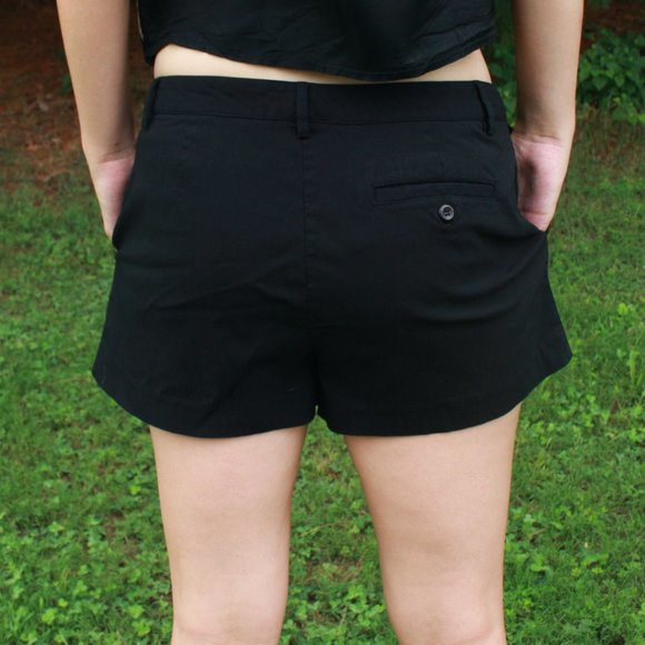 Express Black Stretch Shorts - Picture 2 of 3
